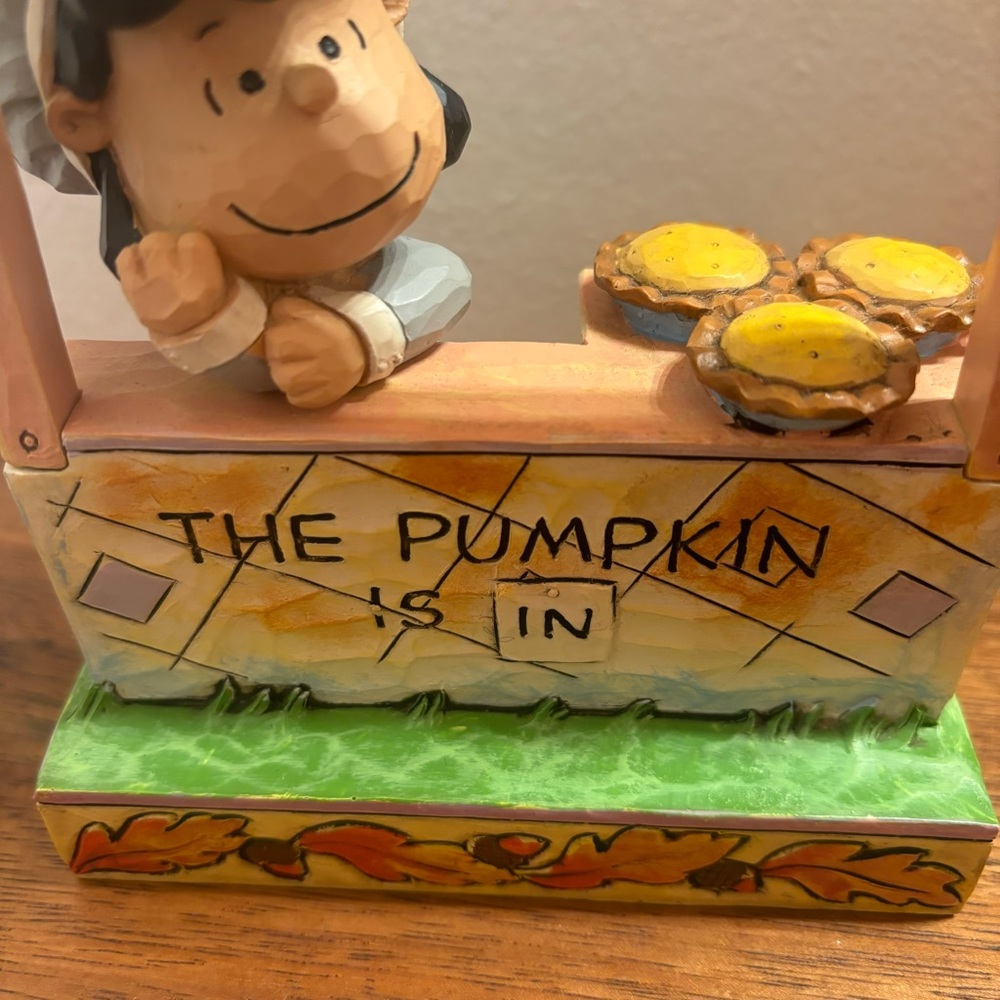 Jim Shore Peanuts Lucy Thanksgiving Figure - Picture 3 of 8